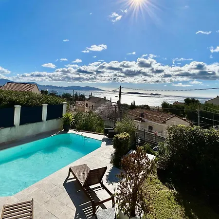 Maison Entierement Climatisee Vue D'exception Et Rade De Avec Piscine 8 Personnes *